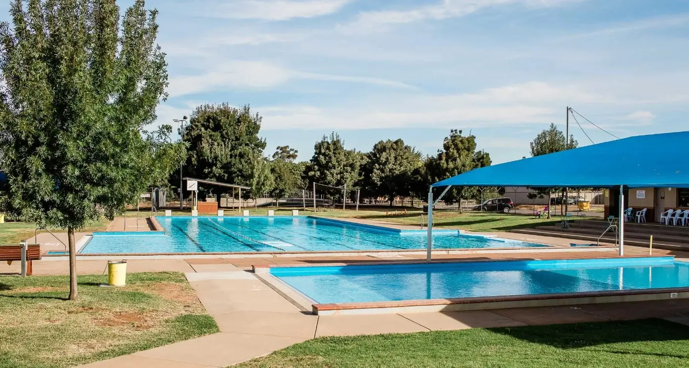 Council refunds pool passes