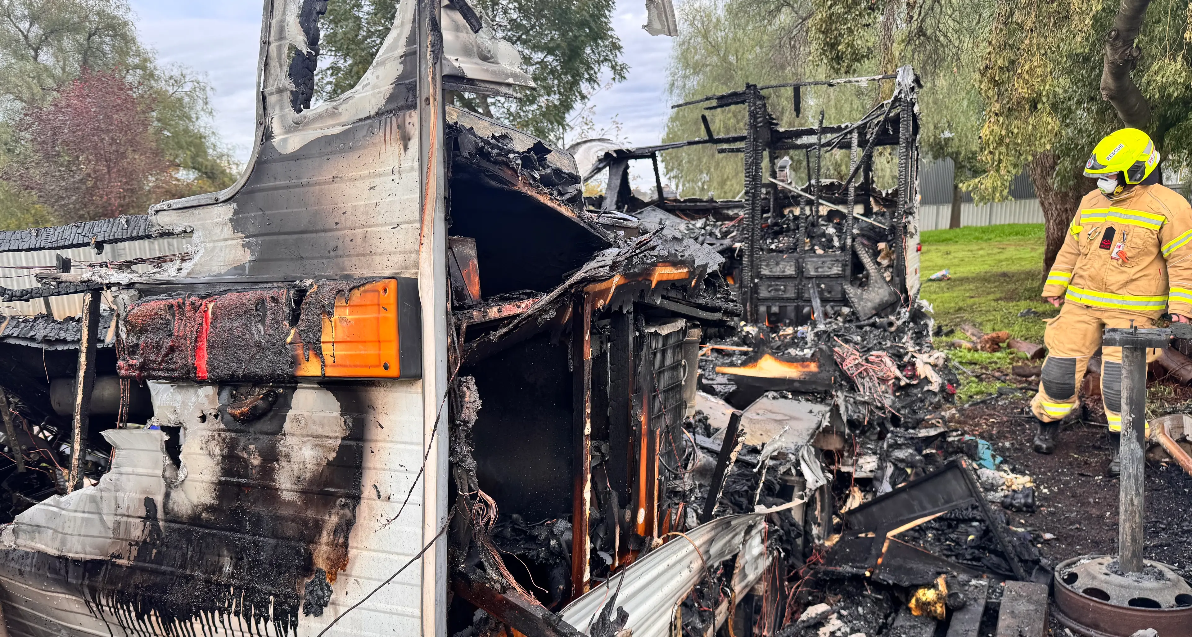 Caravan fire in Gallipoli St