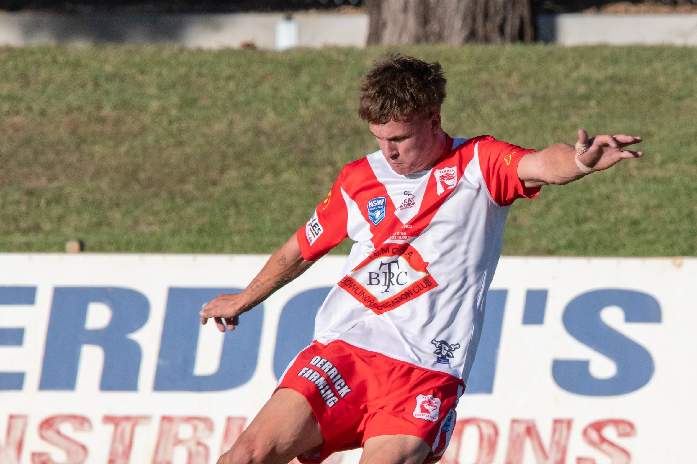 <p>Jake McGovern won the match against the Junee Diesels with a field goal, winning 19-18. PHOTO: Noel Fisher</p>\\n