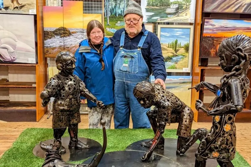 <p>Coolamon based artists Andrew and Daphne Whitehead whose exhibition is now on at the Up-to-Date Store, Coolamon. </p>\\n