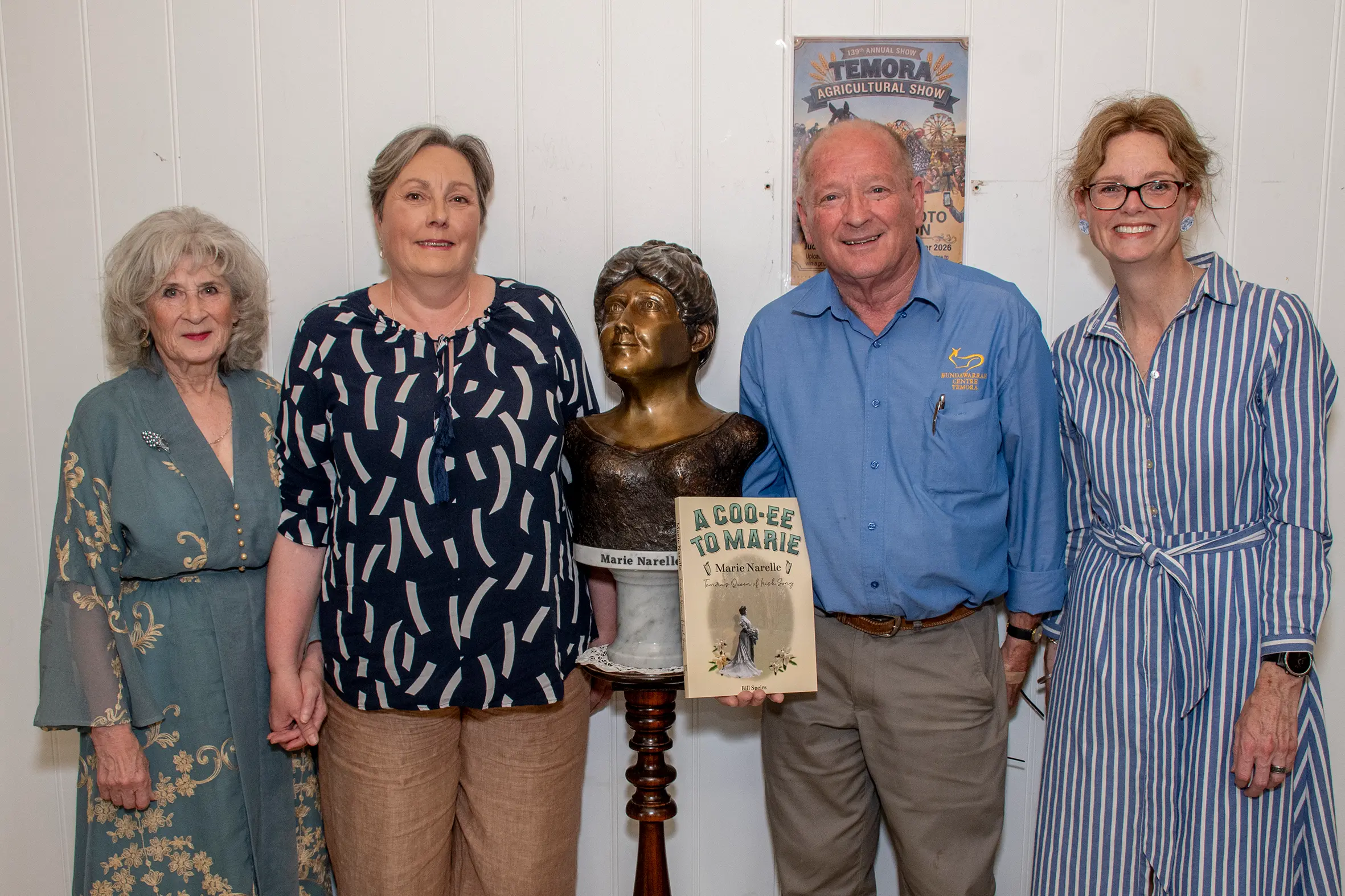 Temora’s singing star set in bronze