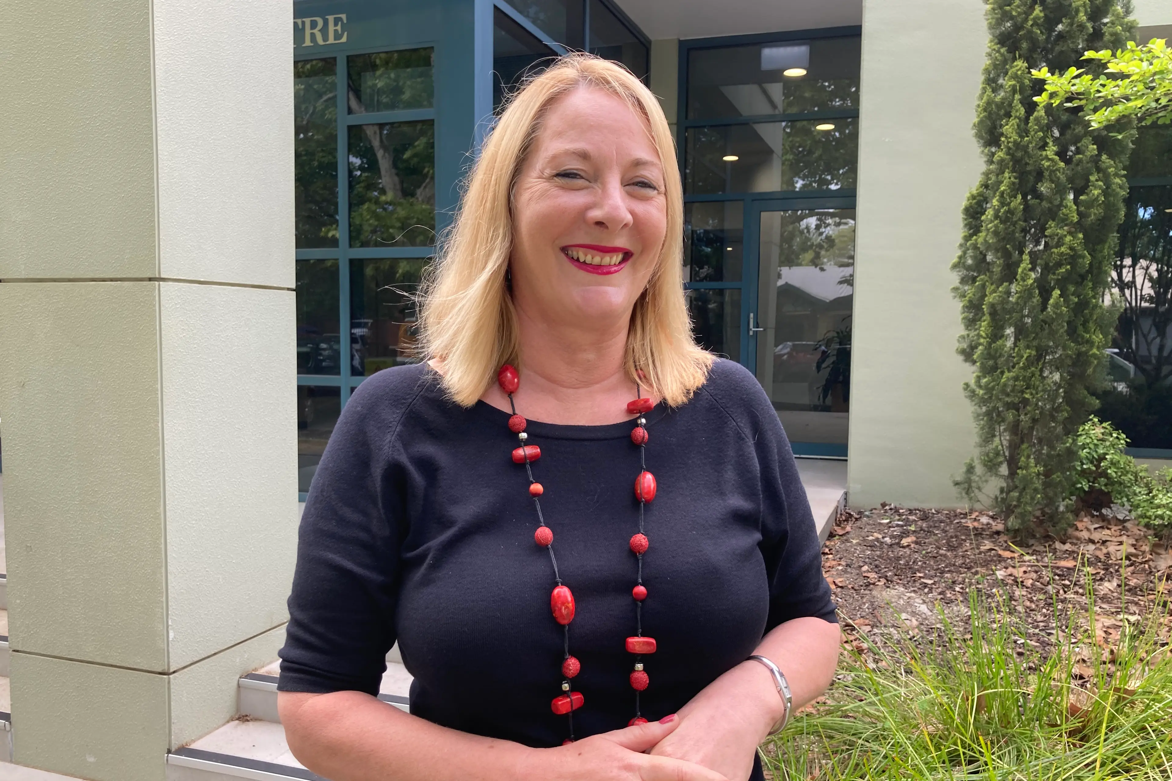 <p>Director Public Health for Murrumbidgee and Southern Local Health Districts is retiring after 40 years. </p>\\n